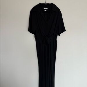 Aritzia Babaton Black short sleeve Dress- small